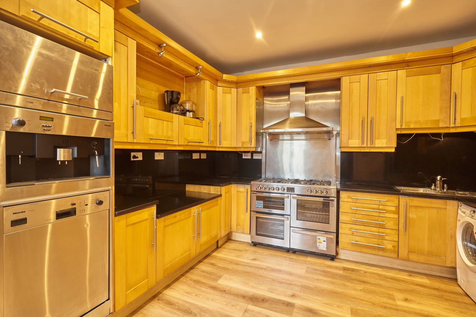 property primary image