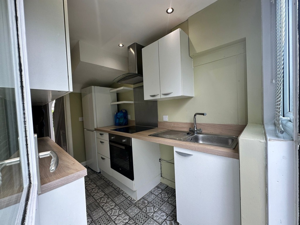 property primary image