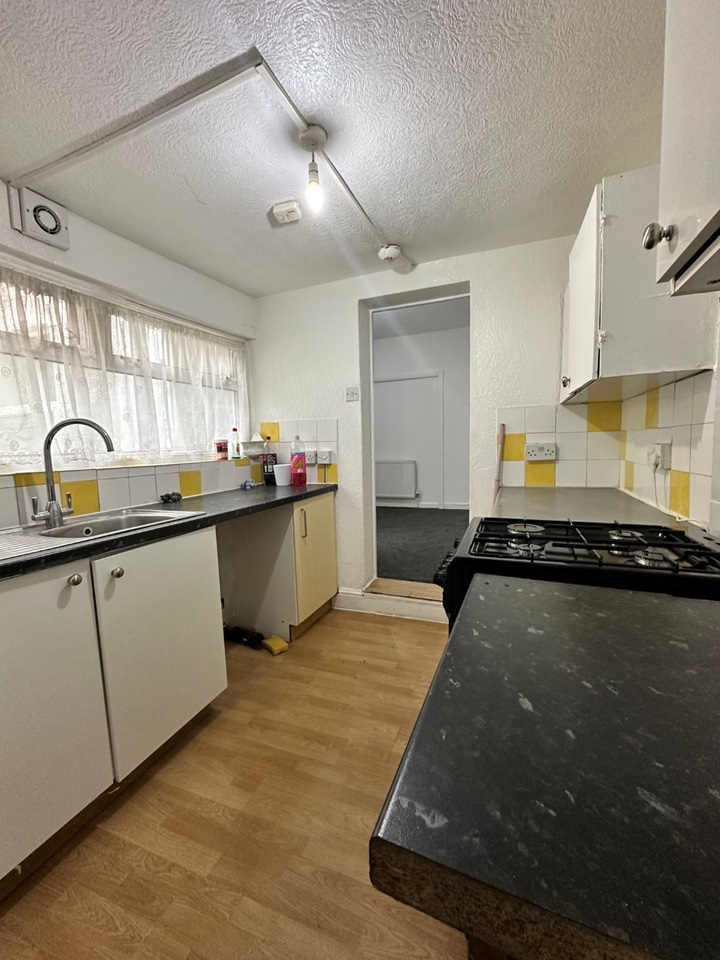 property primary image