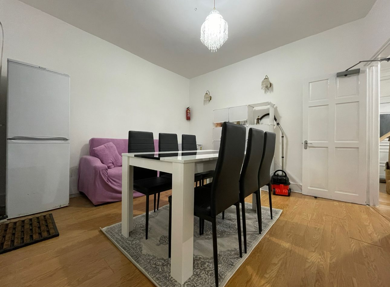 property primary image