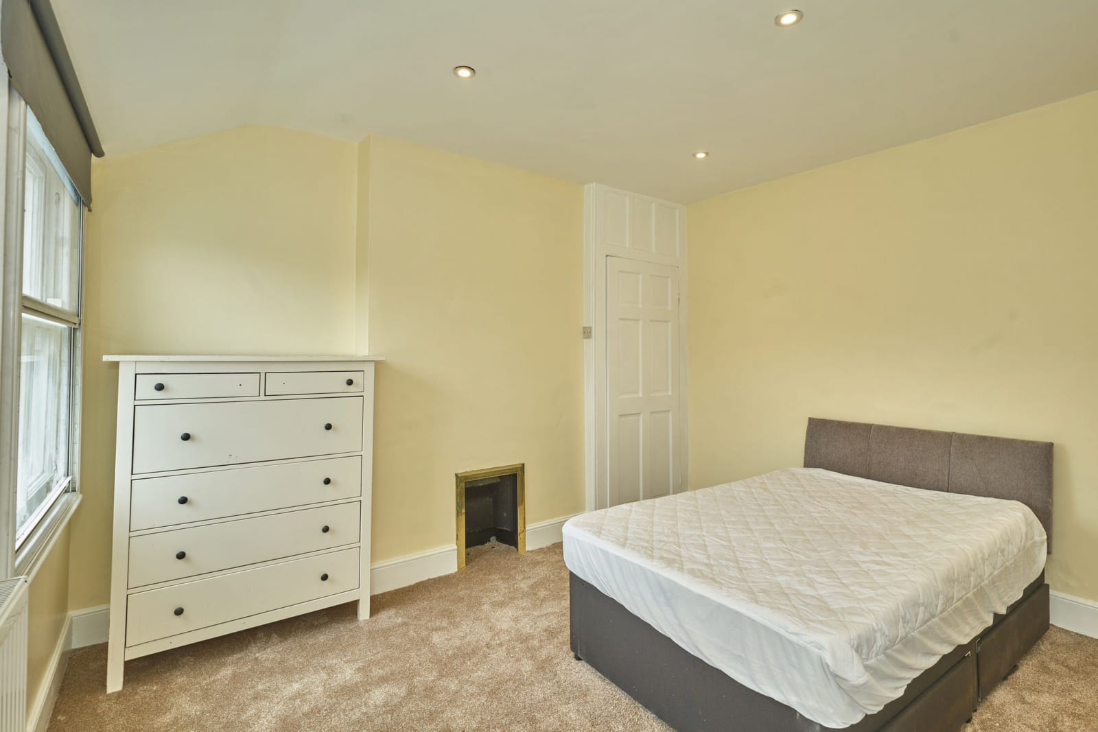 property primary image