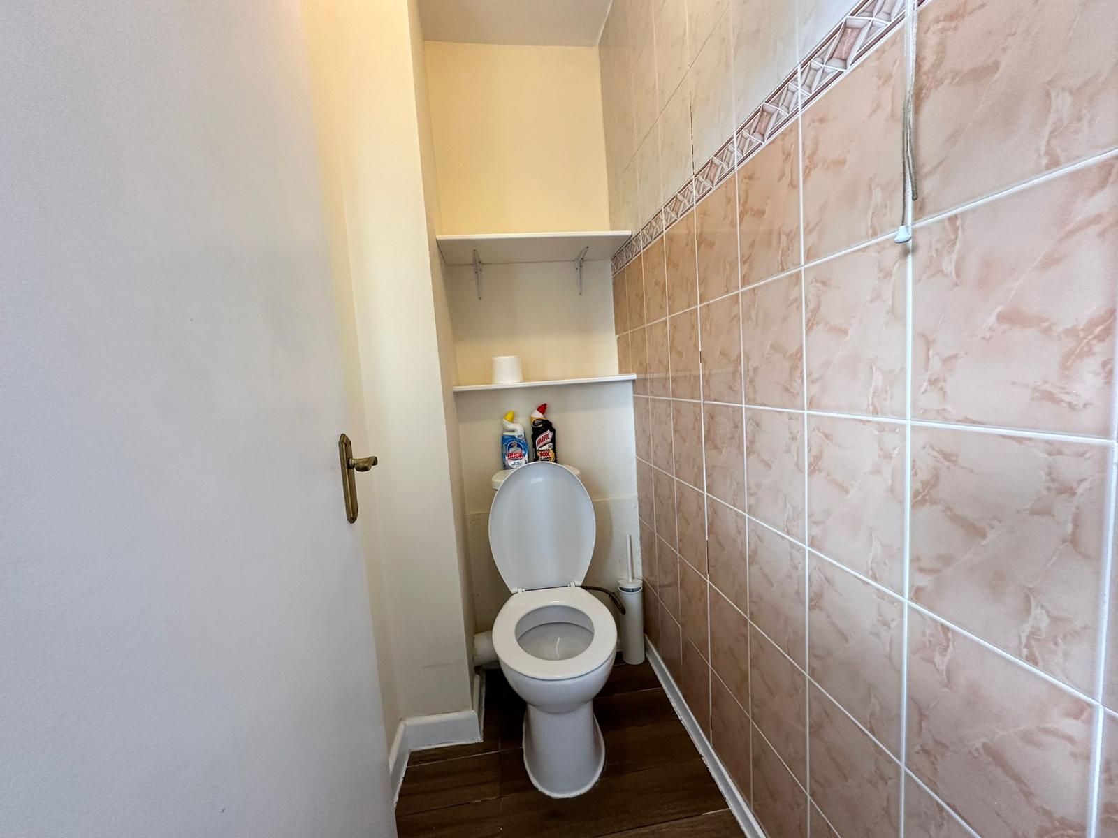 property primary image