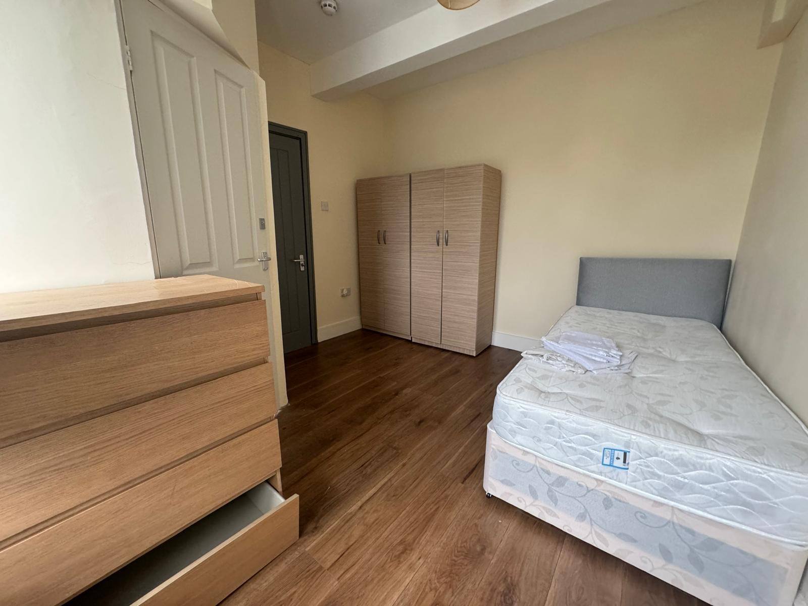 property primary image