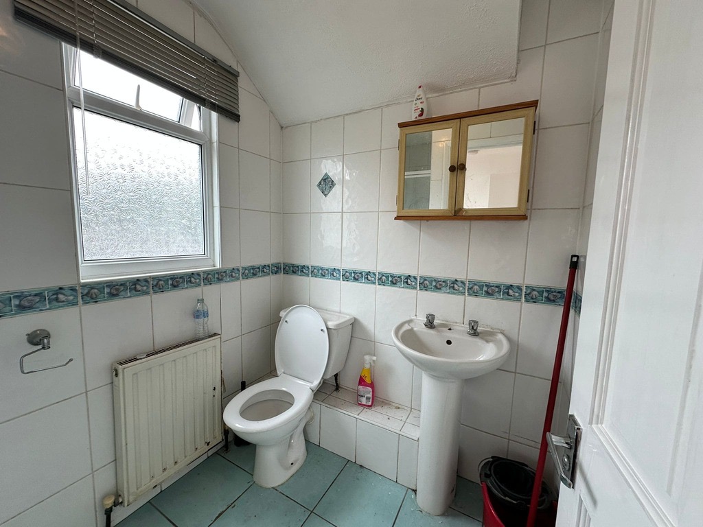 property primary image