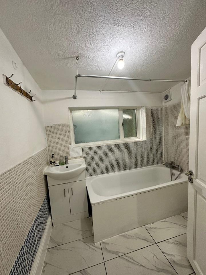 property primary image