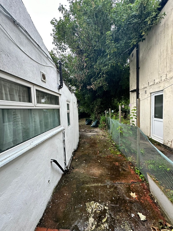 property primary image