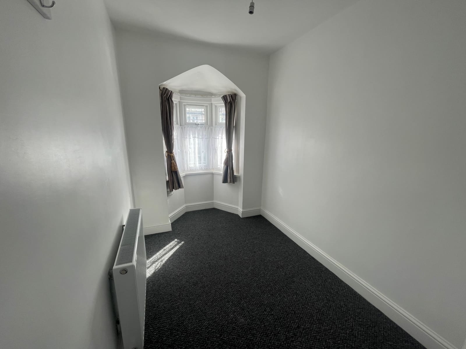 property primary image