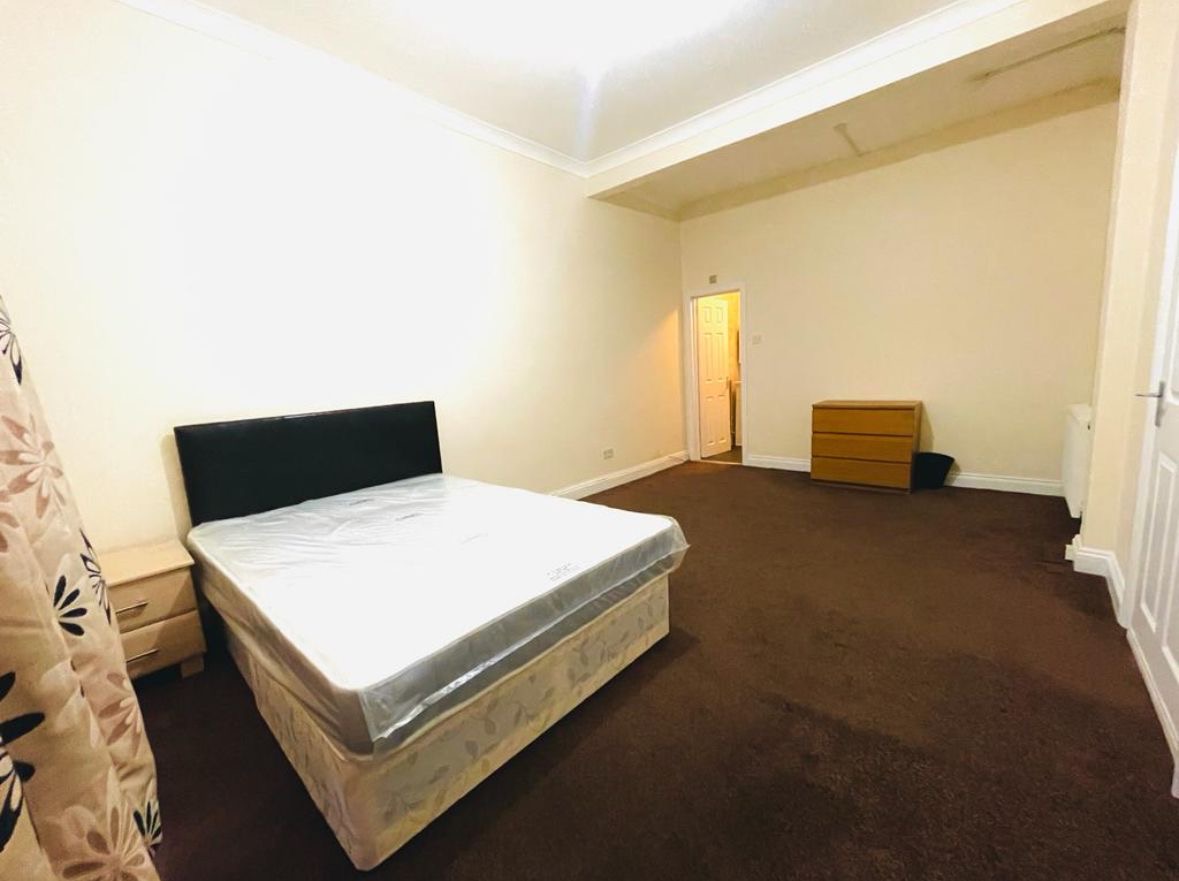 property primary image