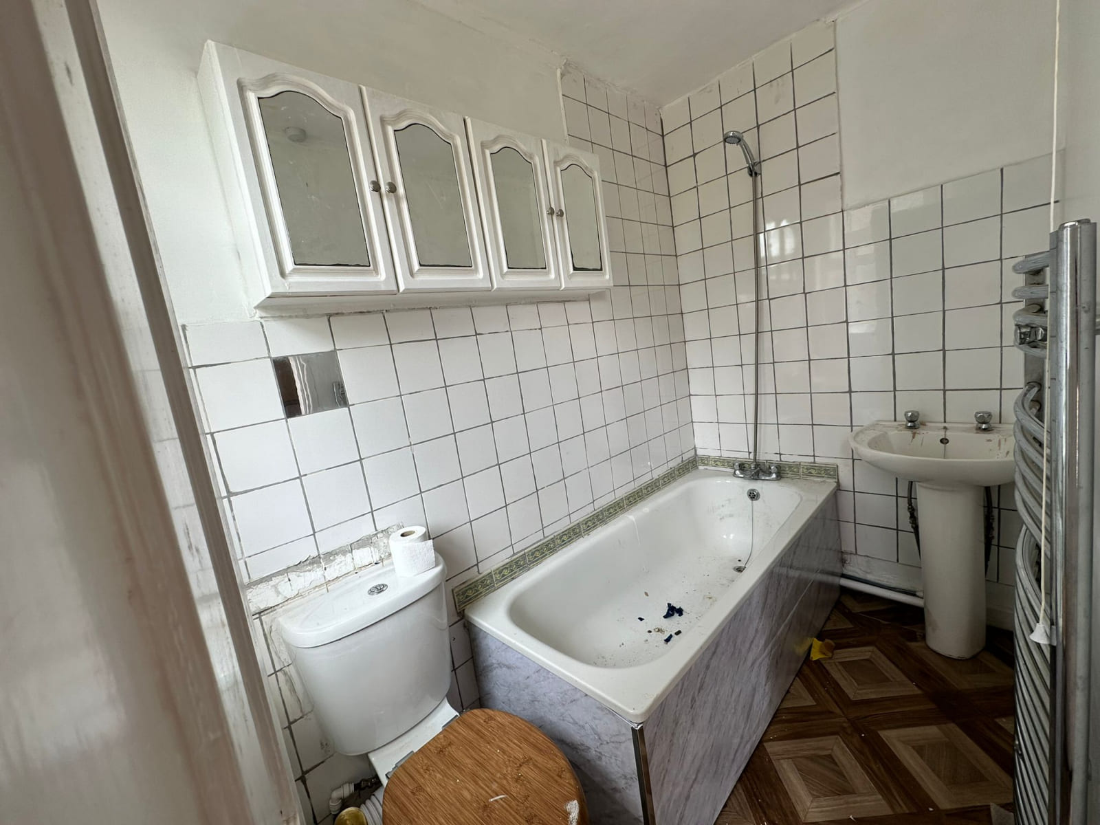 property primary image