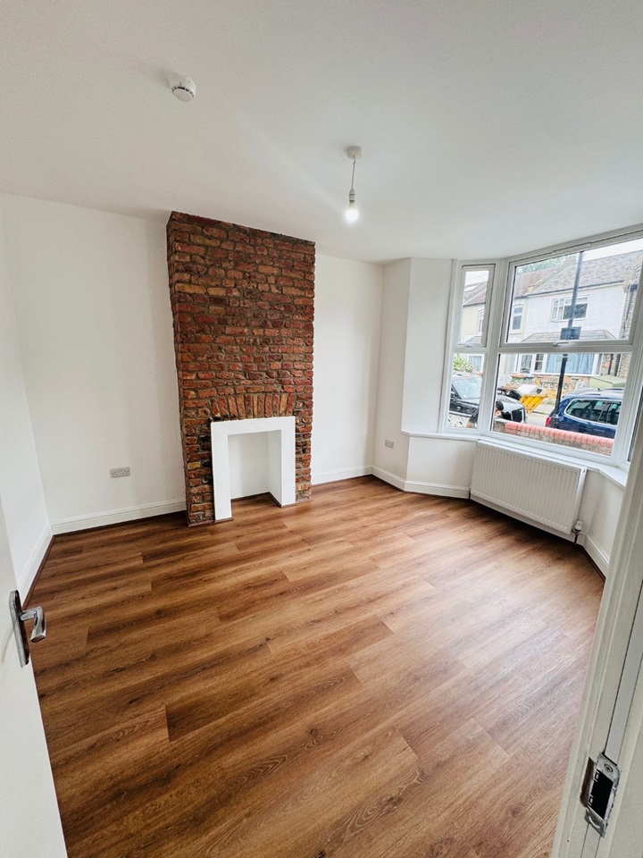 property primary image