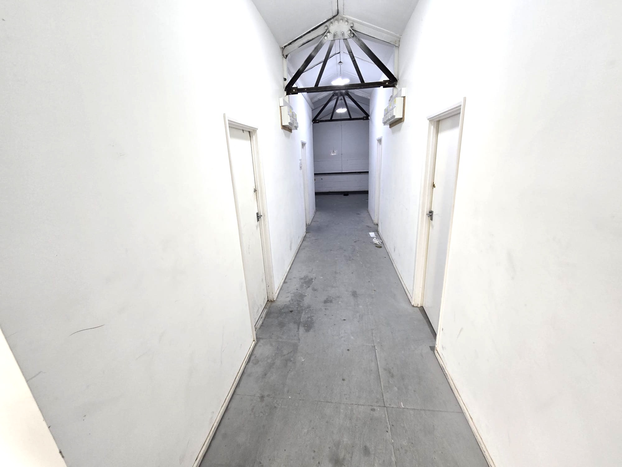 property primary image