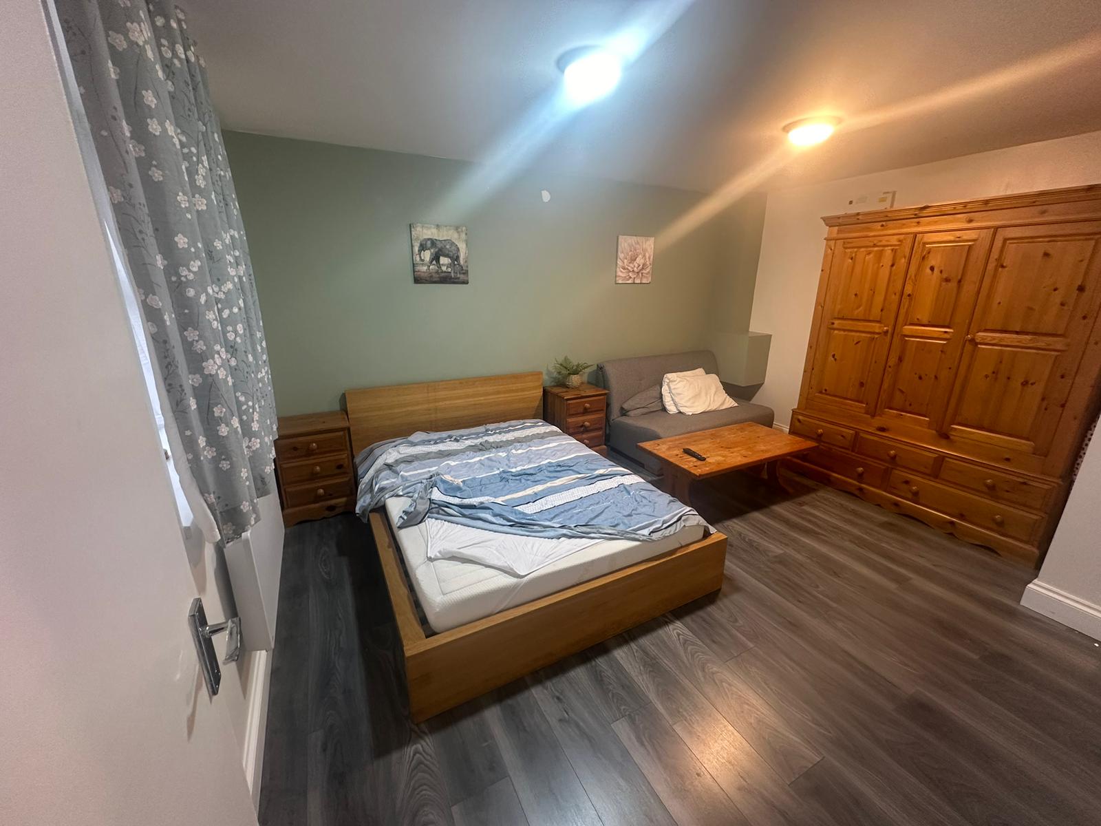 property primary image