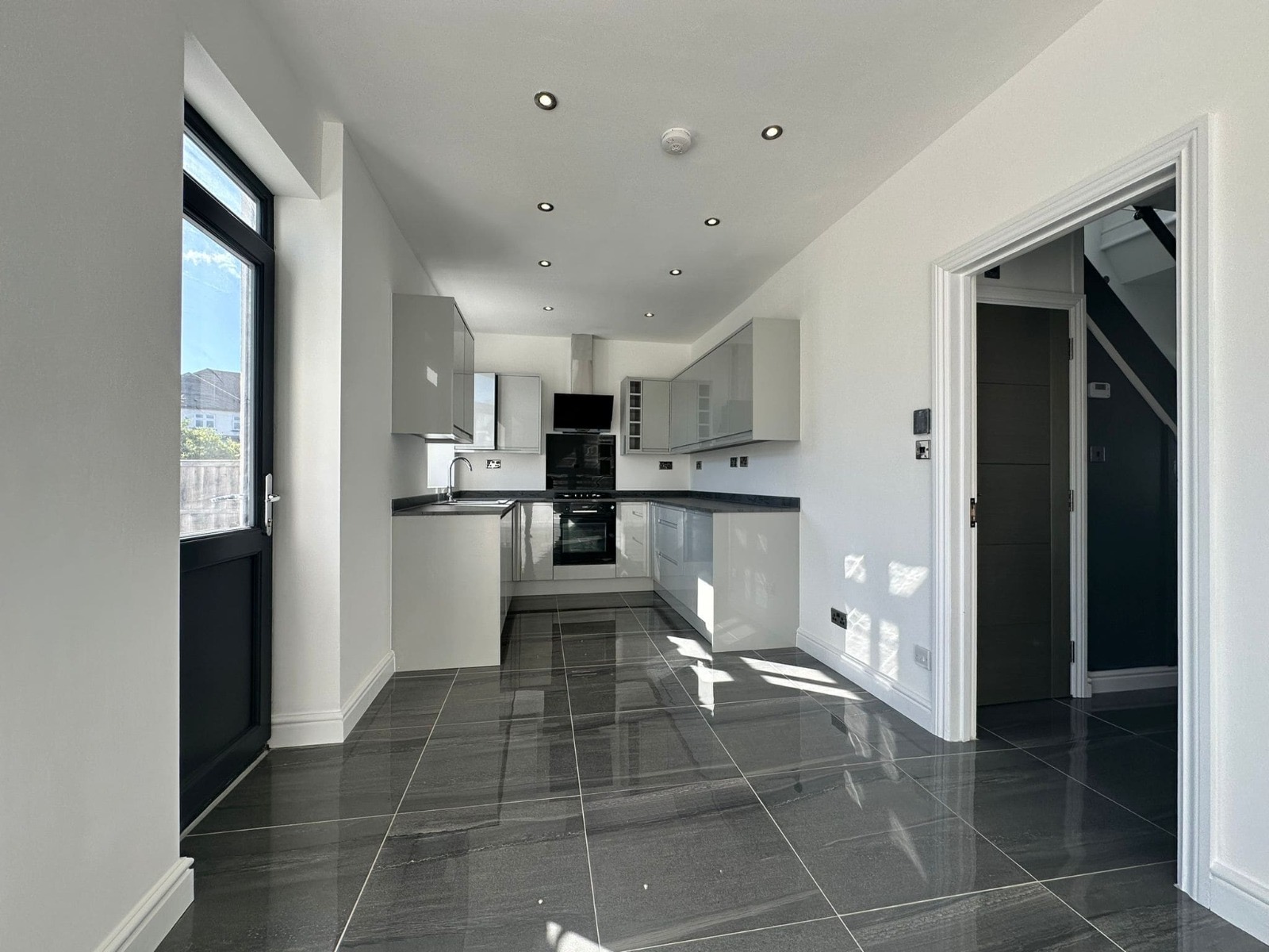 property primary image