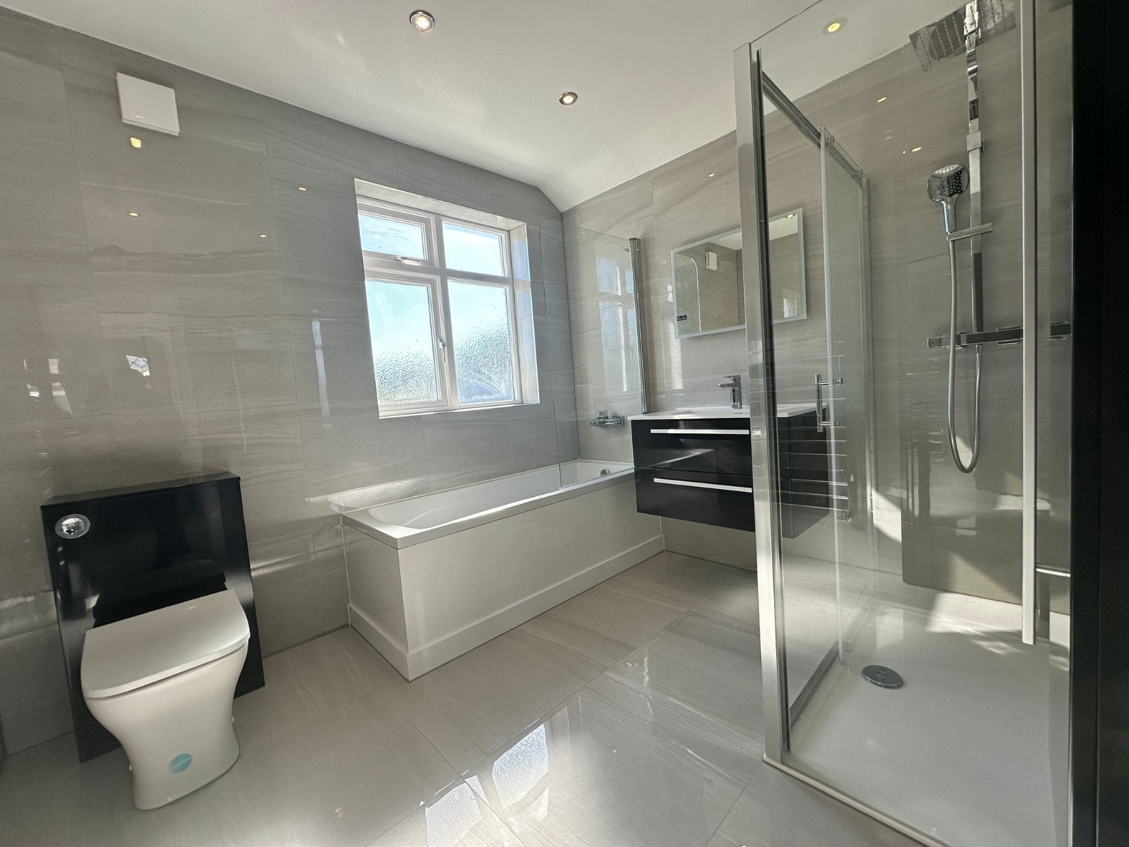 property primary image