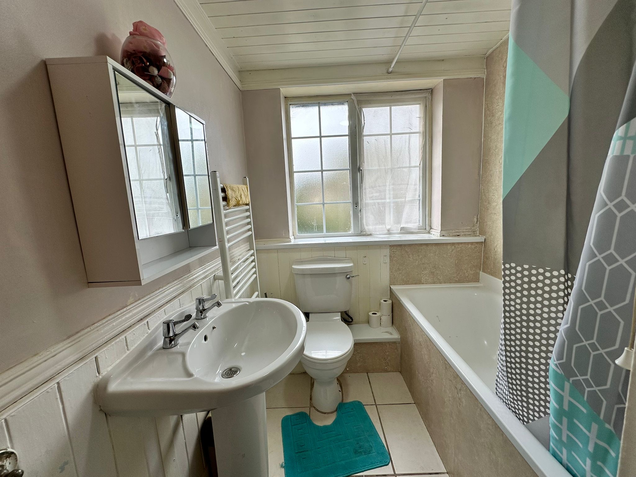 property primary image