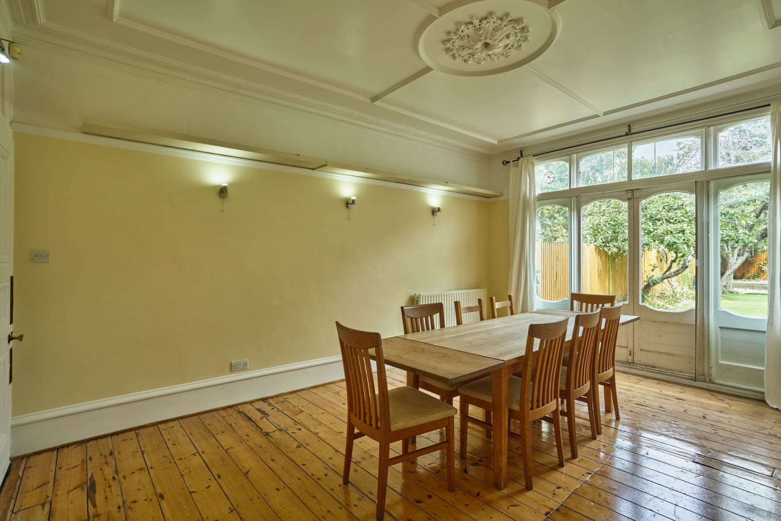 property primary image