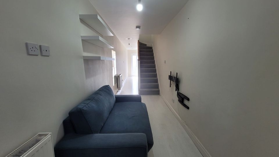 property primary image