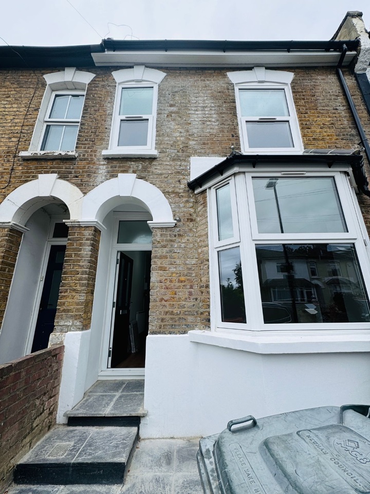 property primary image