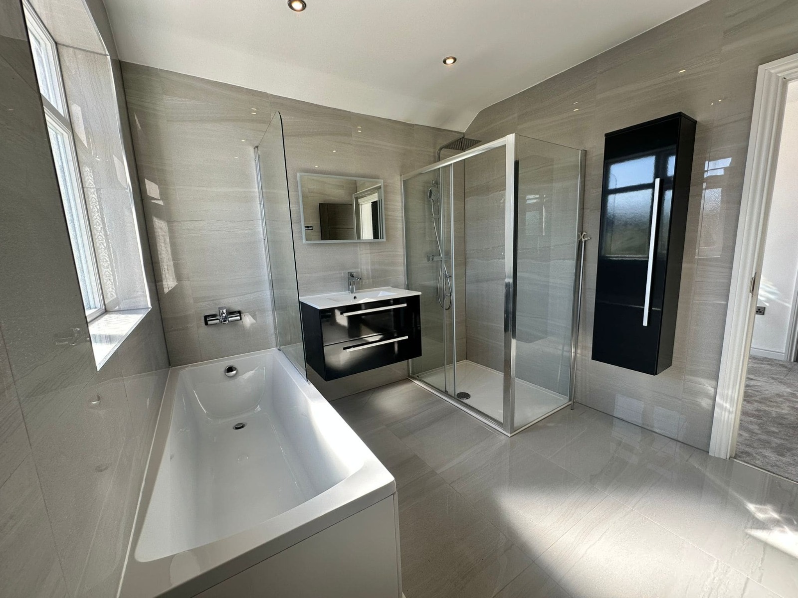 property primary image