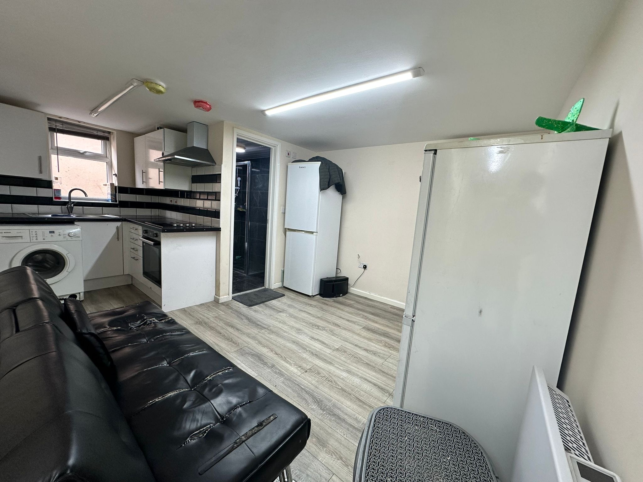 property primary image