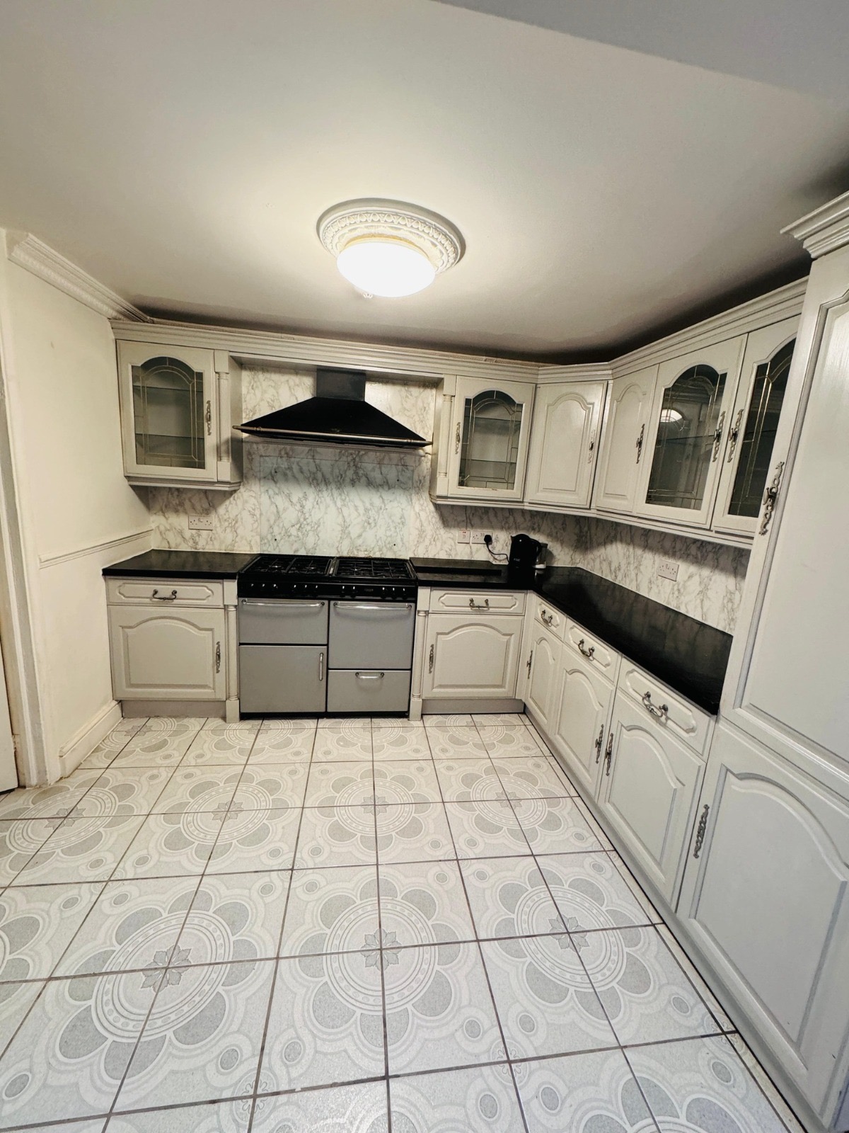 property primary image