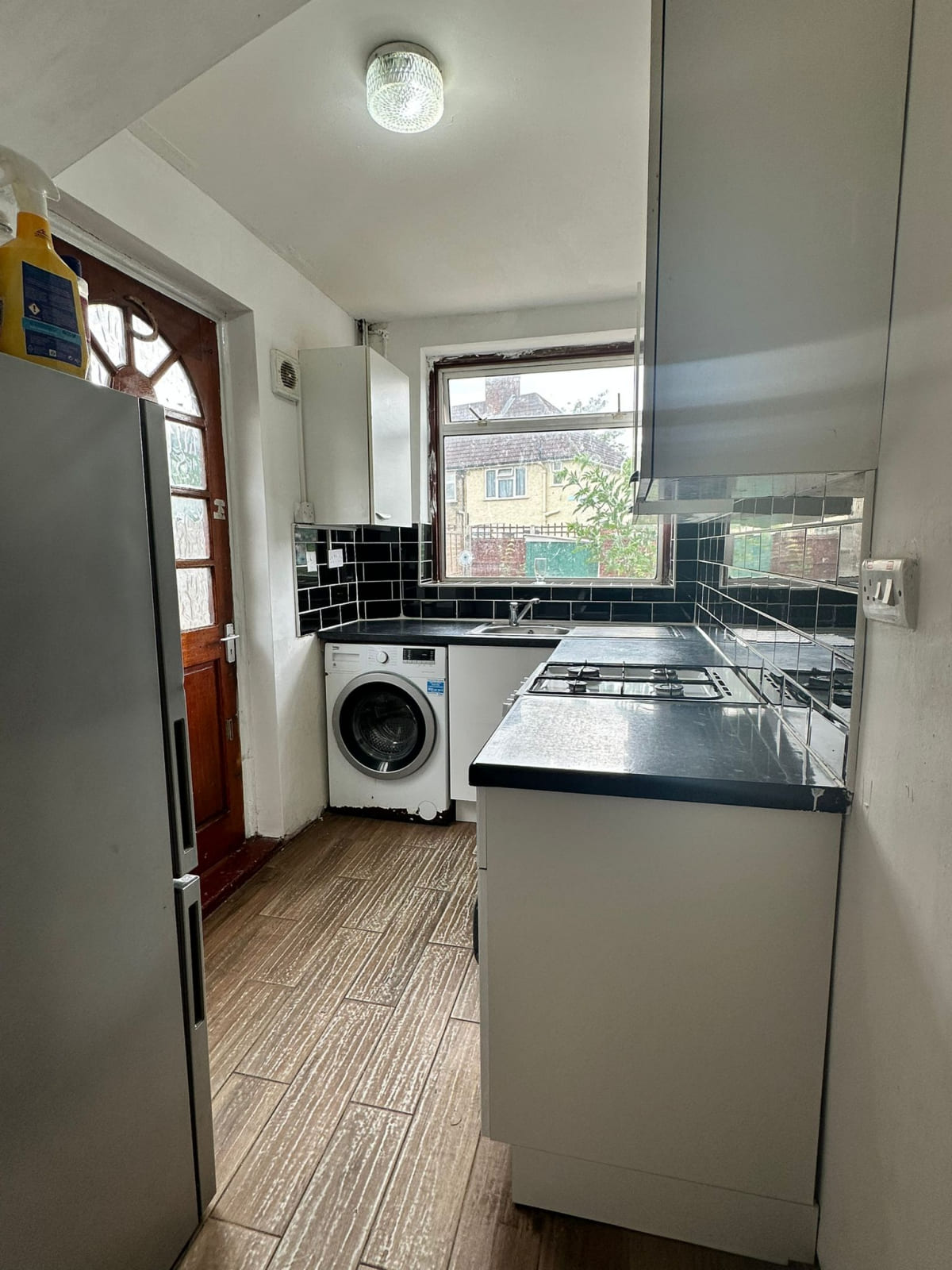 property primary image