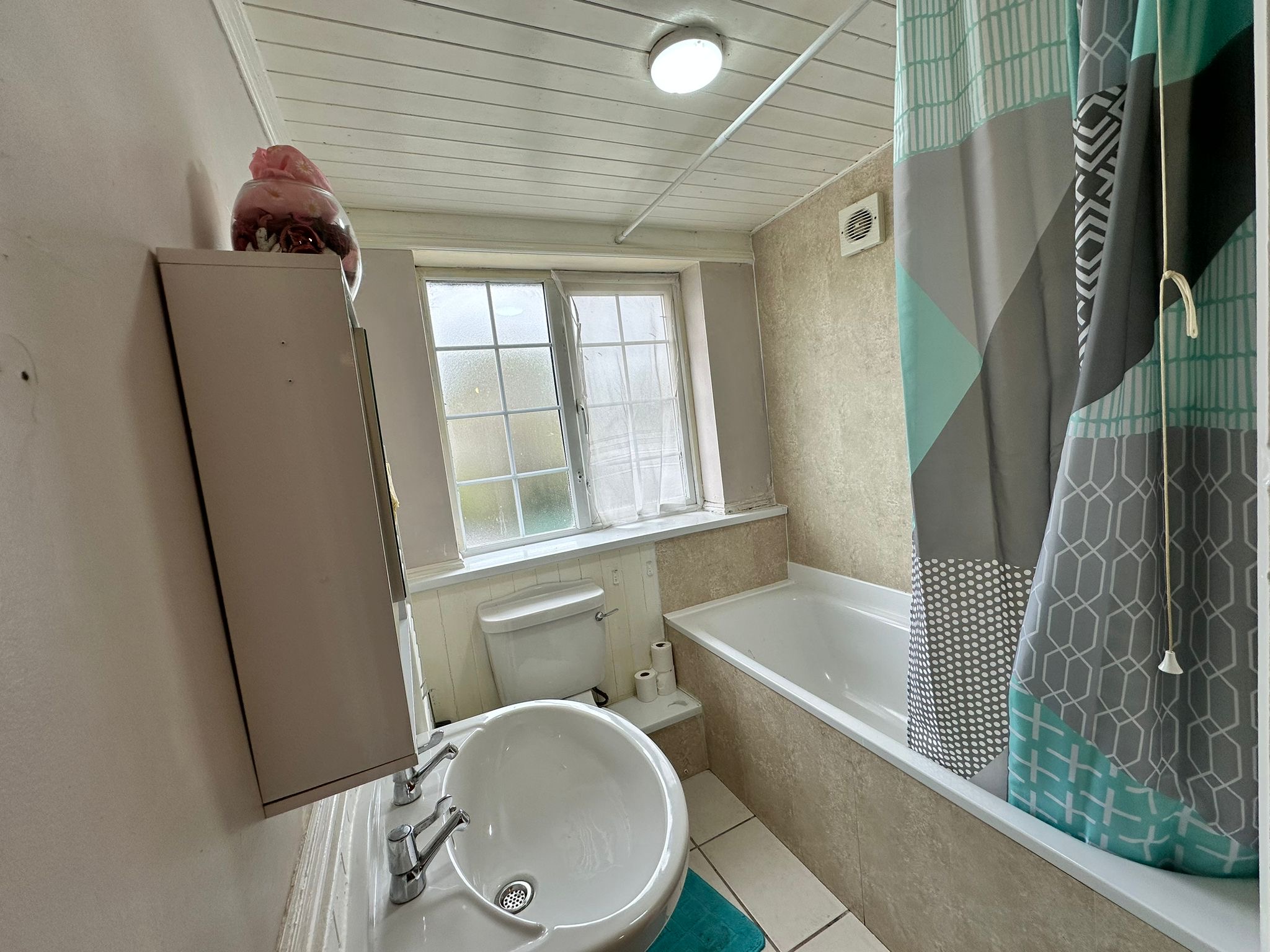 property primary image