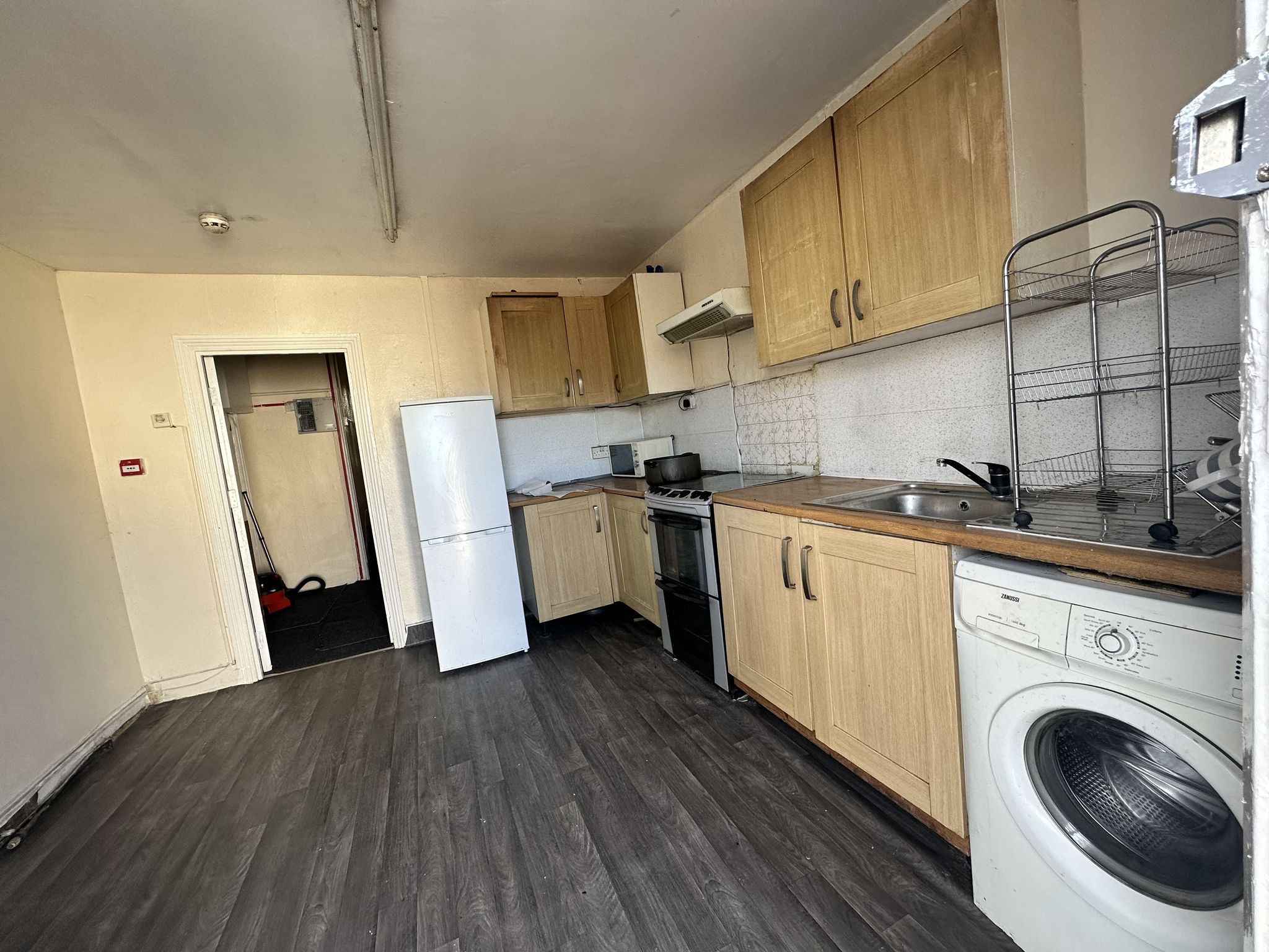 property primary image