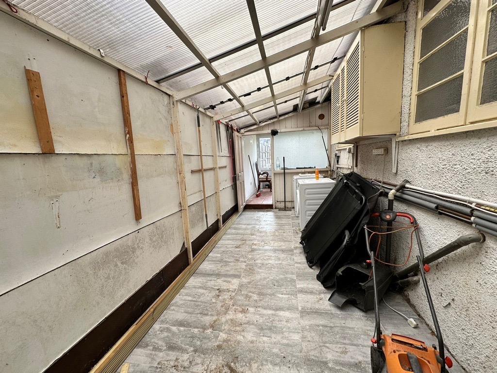 property primary image