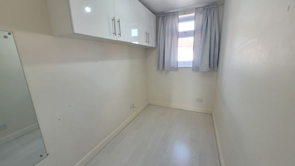 property primary image