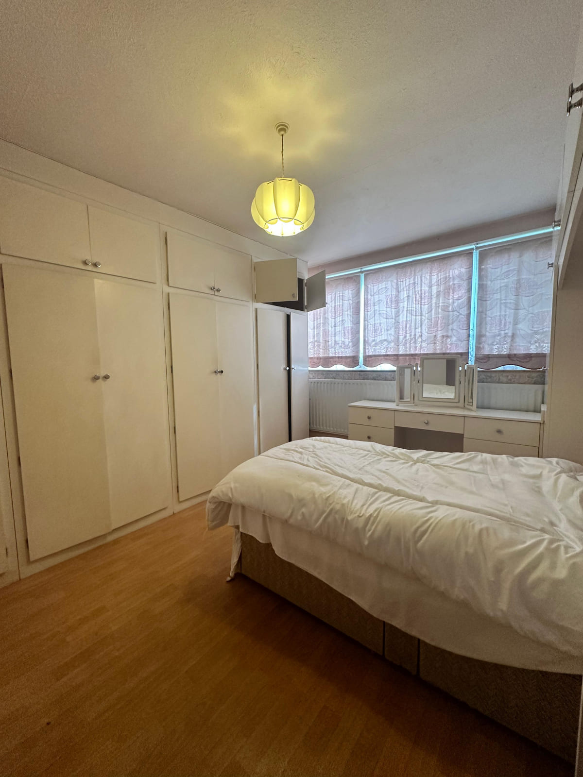 property primary image