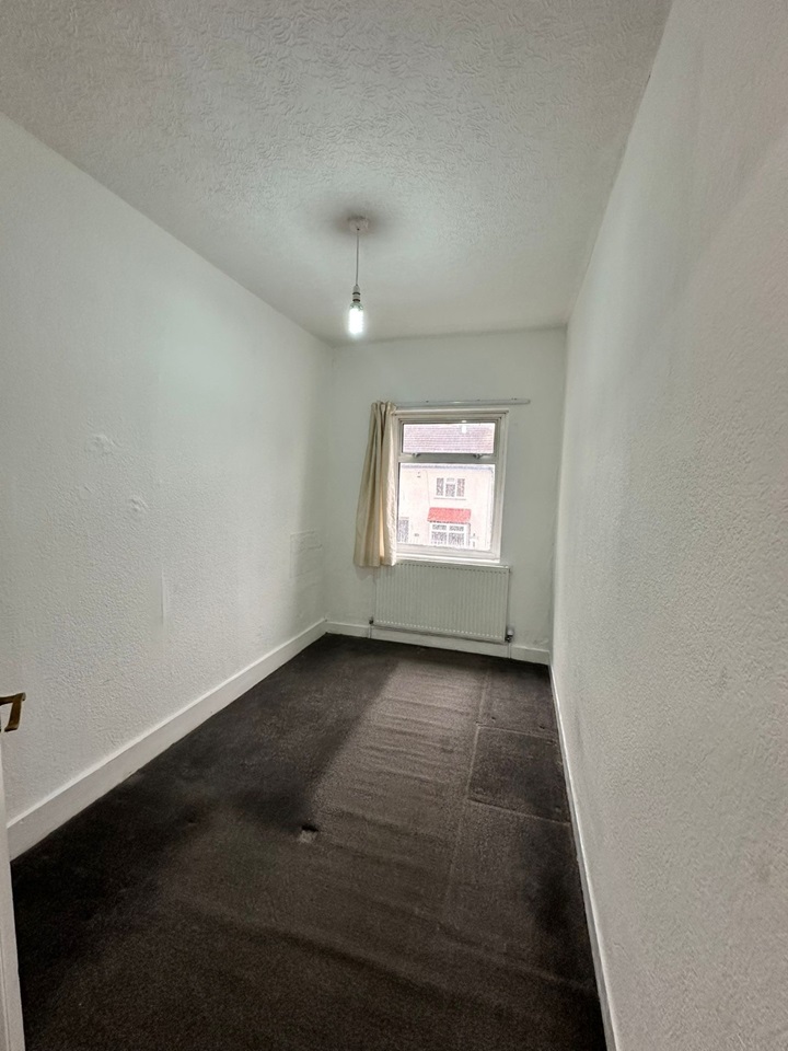 property primary image